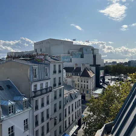Entierement Renove Avec Balcon Place De La Bastille Apartment