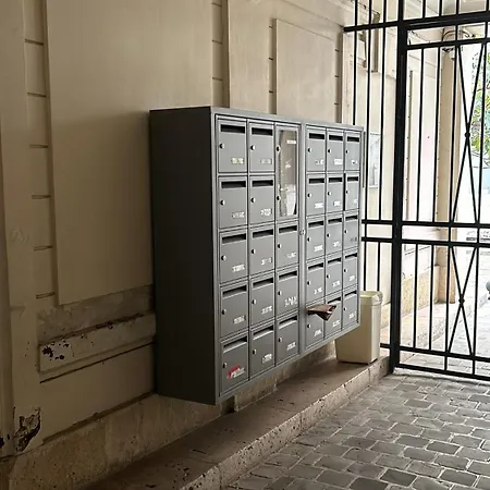 Apartmán Entierement Renove Avec Balcon Place De La Bastille