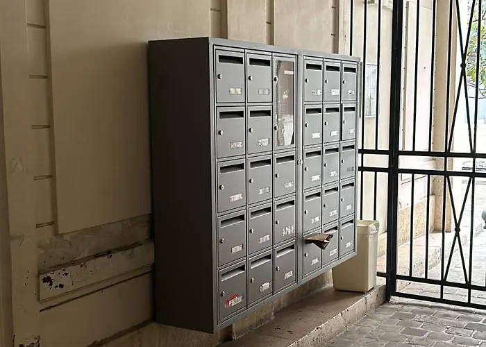Διαμέρισμα Entierement Renove Avec Balcon Place De La Bastille